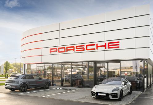 RIB piešķirtais finansējums ļāvis atvērt modernu Porsche autosalonu Rīgā